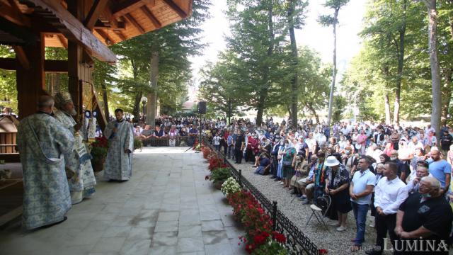 Sărbătoarea hramului la Mănăstirea „Brâncoveanu” de la Sâmbăta de Sus