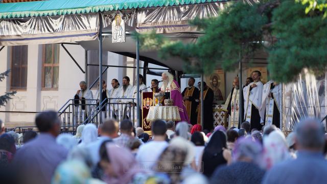 Duminica a VII-a după Rusalii la Catedrala Arhiepiscopală din Suceava – Mănăstirea „Sfântul Ioan cel Nou”