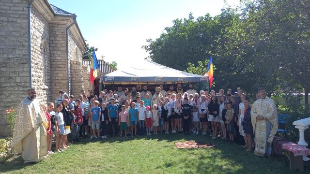 Prima ediţie a taberei de vară „Tabăra din pridvorul satului”, în Episcopia de Bălţi