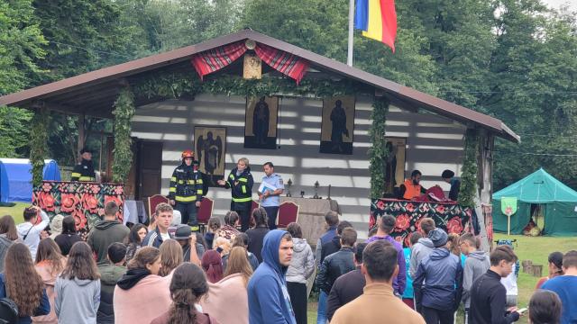Tinerii de la Nemțișor au participat la un exercițiu organizat de ISU Neamț