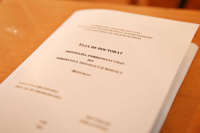 Un nou doctor la Facultatea de Teologie din Iași. Teza de doctorat, notată cu „Summa cum laude”, vorbește despre identitatea embrionului uman