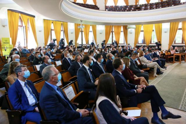 (Video) Studenții Universității „Alexandru Ioan Cuza” din Iași au început un nou an