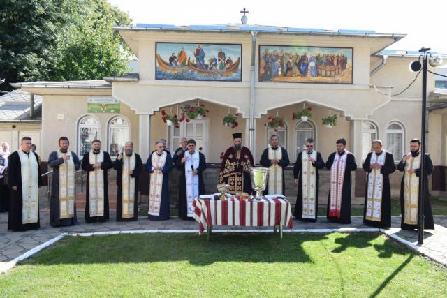 Centrul „Sfânta Filofteia” din Bacău a fost inaugurat