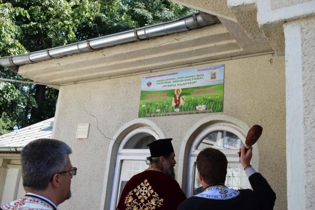 Centrul „Sfânta Filofteia” din Bacău a fost inaugurat