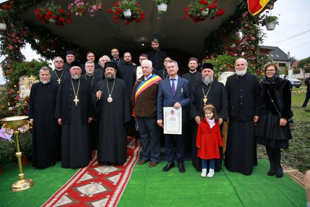Biserica Parohiei Curechiștea a fost târnosită de PS Nichifor Botoșăneanul