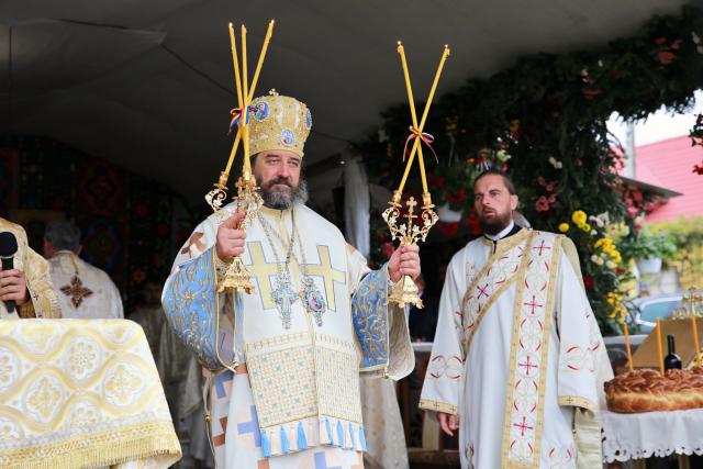 Biserica Parohiei Curechiștea a fost târnosită de PS Nichifor Botoșăneanul