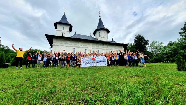 „Tabăra  din  pridvorul satului” la Parohia Concești