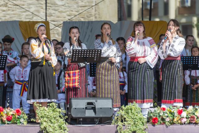 Concert de pricesne în Piaţa Turnului din Piatra Neamţ