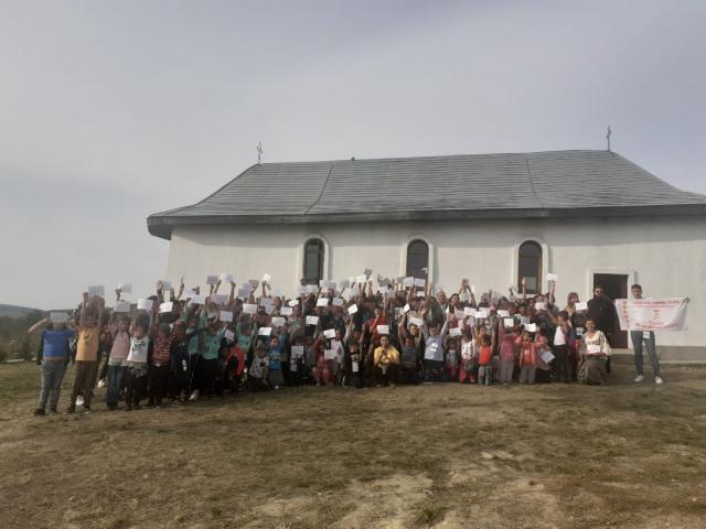 Tabăra din pridvorul satului, în Parohia „Adormirea Maicii Domnului” – Schitu Duca