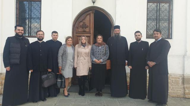 Sedința de lucru a asistenților sociali din Eparhia Romanului și Bacăului