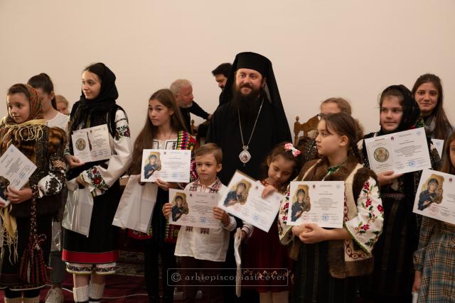 Ceremonia de premiere a câștigătorilor Concursului național de recitare „Glas de copil – Maica Domnului, Darul lui Dumnezeu pentru oameni”, ediția I
