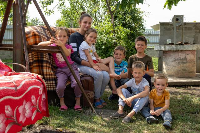 Speranță și căldură pentru șapte copii