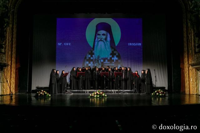 Concert de muzică psaltică la Teatrul Național din Iași, marca IBMF