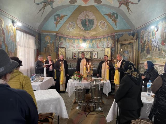 Inaugurarea Centrului „Sfinții Teodor și Ana” al Parohiei „Sfânta Înviere” din Buhuși