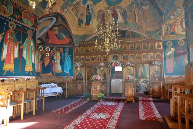 Biserica Parohiei Bocnița a fost târnosită de IPS Părinte Mitropolit Teofan