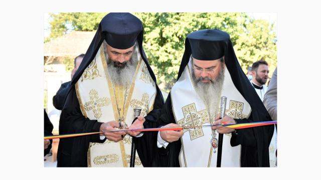 Simpozionul „Casa de Acasă”. PS Ignatie: „Acasă – matricea iubirii şi softul plinătăţii”