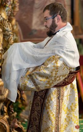 Sfântul Ioan Hrisostom, serbat la Catedrala Arhiepiscopală din Roman