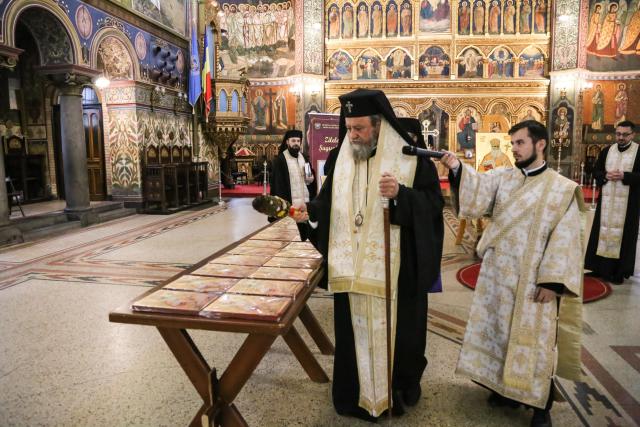 Zilele şaguniene 2021: icoane ale Sfântului Andrei Şaguna, oferite tuturor bisericilor din Arhiepiscopia Sibiului