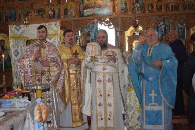 A fost instalat un nou preot la Parohia „Sfinții Împărați” Cătămărăști Vale