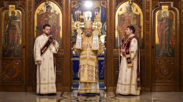 „Sfântul Nicolae ne invită să lucrăm în inima noastră blândețea.” – PS Ignatie