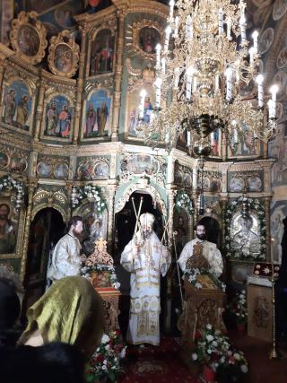 Hram la Mănăstirea Coșula: „Nu este timp, nu este loc în care lumina Lui Dumnezeu să nu poată pătrundă”