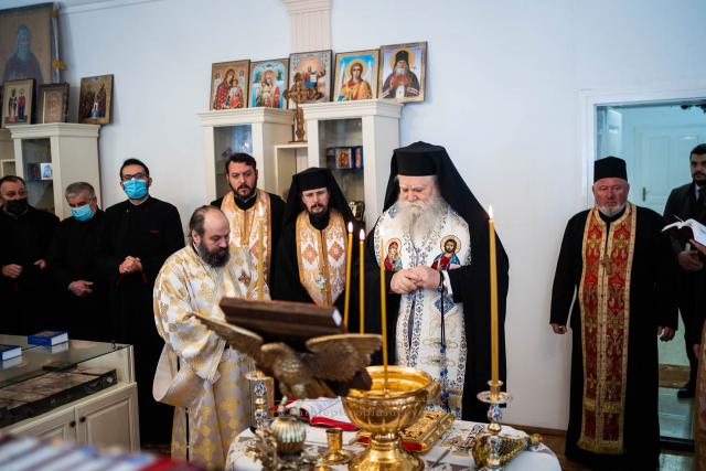 „Arimateea” – un nou magazin bisericesc sfințit în Arhiepiscopia Sucevei și Rădăuților