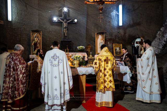 Prima prezență a unui ierarh al bisericii noastre în capela Sfintei Mucenițe Varvara din Salina Cacica