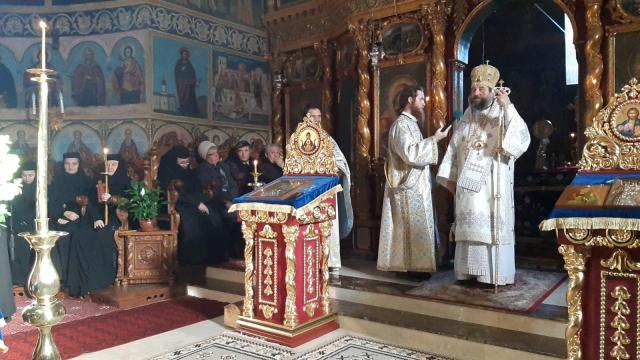 Sora Françoise Détouche, călugărită la Mănăstirea Văratic de PS Părinte Nichifor Botoșăneanul