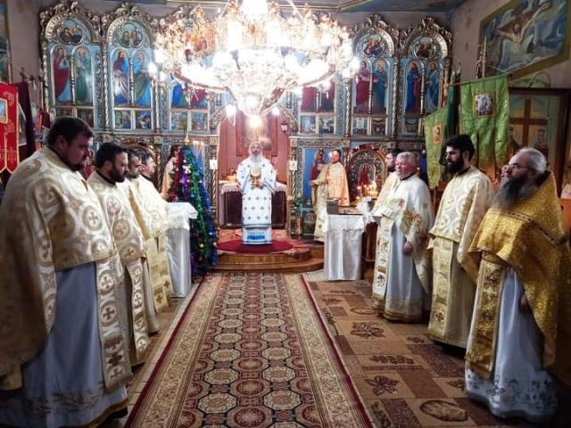Liturghie arhierească la Biserica „Sfântul Ierarh Nicolae” din Făleşti