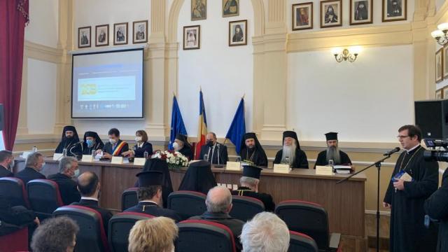 Nouă ierarhi ai Bisericii Ortodoxe Române au participat la deschiderea manifestărilor dedicate Bicentenarului învățământului teologic arădean