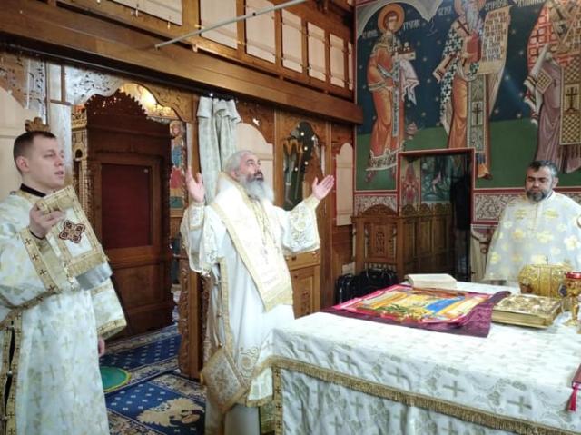 Boboteaza la Parohia „Acoperământul Maicii Domnului” din oraşul Donduşeni