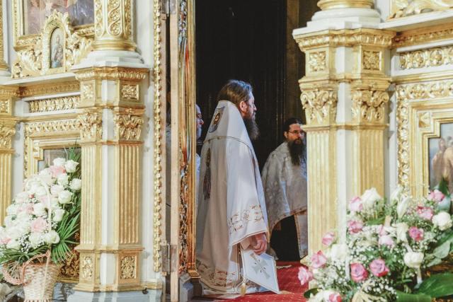 Hramul Facultății de Teologie din Iași, în prezența a trei ierarhi. Unui părinte profesor emerit i-a fost acordată distincția „Crucea Patriarhală”