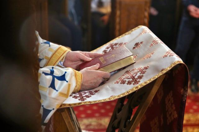 IPS Părinte Mitropolit Teofan în Duminica vindecării leproșilor: „Recunoștința față de Dumnezeu se arată prin participarea noastră la Dumnezeiasca Liturghie”