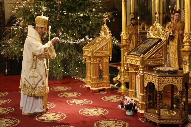 Liturghie în prima zi din an, la Catedrala Mitropolitană din Iași: „Este vreme de bilanț lăuntric”