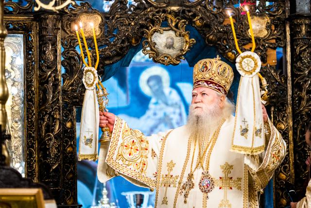 Sfânta Liturghie în noaptea dintre ani la Catedrala Arhiepiscopală din Suceava