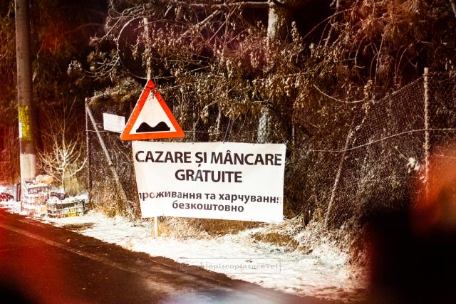 15 tone de ajutoare oferite de Arhiepiscopia Sucevei și Rădăuților pentru cetățenii ucraineni afectați de tensiunile militare