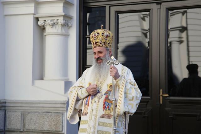 Prima duminică a Triodului, la Catedrala Mitropolitană din Iași: IPS Teofan a slujit în Duminica Vameșului și a Fariseului
