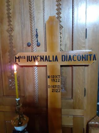 „Ce doriți, să vă dea Măicuța Domnului! Ea să vă audă și să vă povățuiască!”