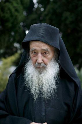 11 ani de când Părintele Petroniu Tănase a trecut în veşnicie