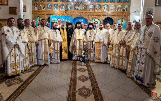 Un nou egumen pentru Schitul Sihăstria Crucii, judeţul Bacău