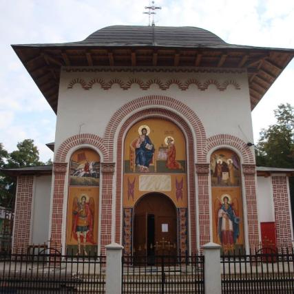 Fundația „Solidaritate și Speranță” Iași, în parteneriat cu Parohia „Binecredinciosul Voievod Ștefan cel Mare și Sfânt”, a oferit servicii sociale pentru bătrânii vulnerabili