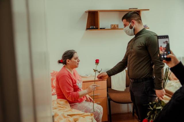 Mesajul ASCOR Alba Iulia cu prilejul Zilei de 8 Martie: „Odată înflorite florile, femeia rămâne cea mai frumoasă”