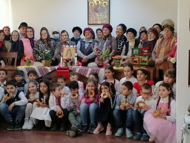 „Cântec și poezie pentru bunica” - punți intergeneraționale