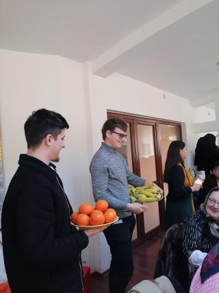 Ziua mondială a asistenței sociale, marcată la Iași de studenții teologi