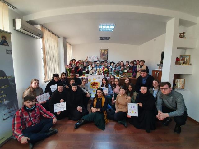 Ziua mondială a asistenței sociale, marcată la Iași de studenții teologi