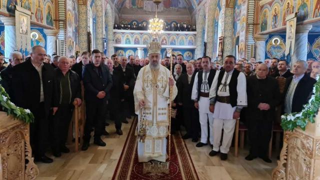 Alba: Arhiepiscopul Irineu a resfințit o biserică veche de un secol, în satul natal al Sfântului Gheorghe Pelerinul