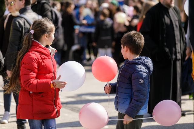 „Marșul pentru viață”, organizat în cinci municipii din Arhiepiscopia Iașilor. Solidaritate și pentru susținerea mamelor și copiilor refugiați din Ucraina
