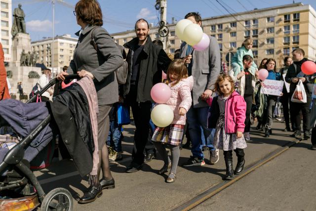 „Marșul pentru viață”, organizat în cinci municipii din Arhiepiscopia Iașilor. Solidaritate și pentru susținerea mamelor și copiilor refugiați din Ucraina