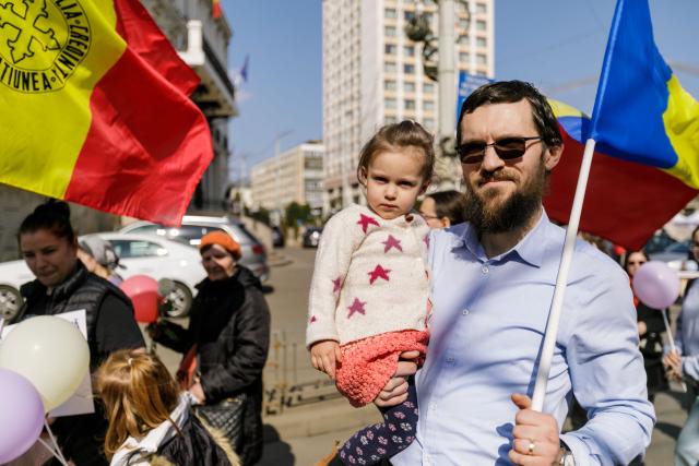 „Marșul pentru viață”, organizat în cinci municipii din Arhiepiscopia Iașilor. Solidaritate și pentru susținerea mamelor și copiilor refugiați din Ucraina