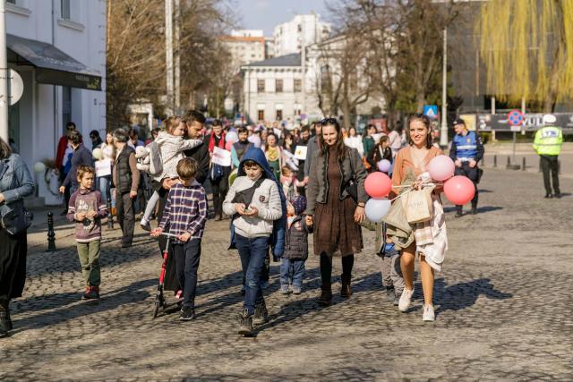 „Marșul pentru viață”, organizat în cinci municipii din Arhiepiscopia Iașilor. Solidaritate și pentru susținerea mamelor și copiilor refugiați din Ucraina